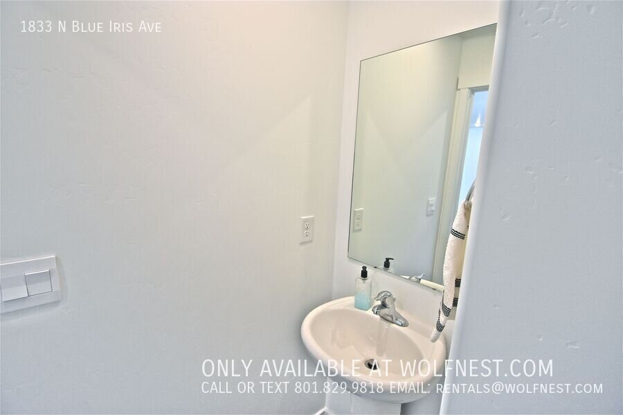 Beautiful 4 Bed Tooele Townhome! property image