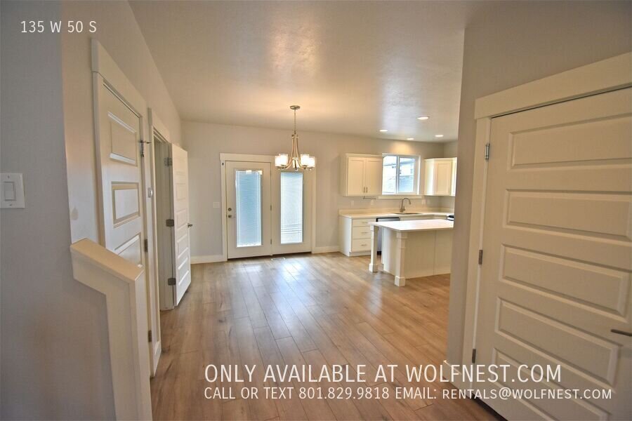 Gorgeous 4 Bed Farmington Townhome! property image