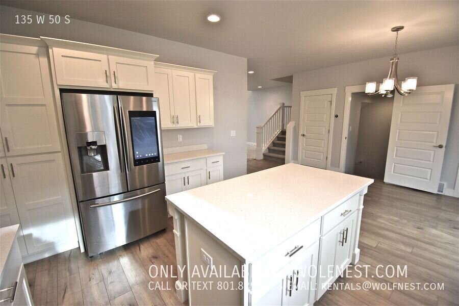 Gorgeous 4 Bed Farmington Townhome! property image