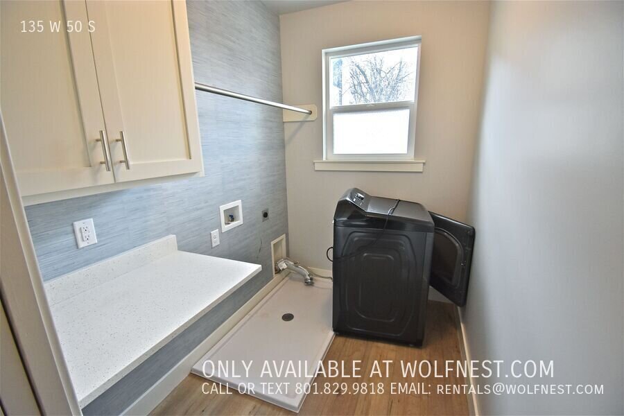 Gorgeous 4 Bed Farmington Townhome! property image