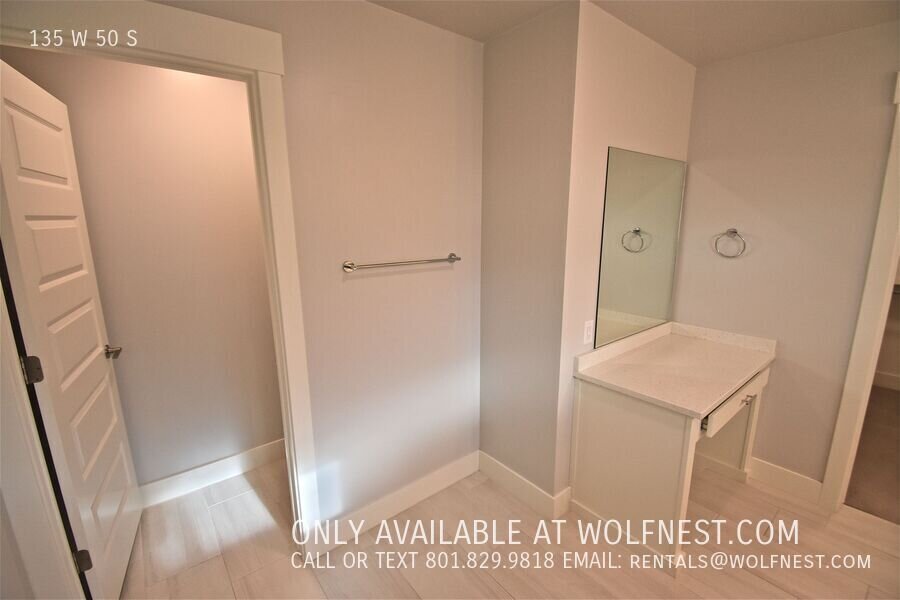 Gorgeous 4 Bed Farmington Townhome! property image