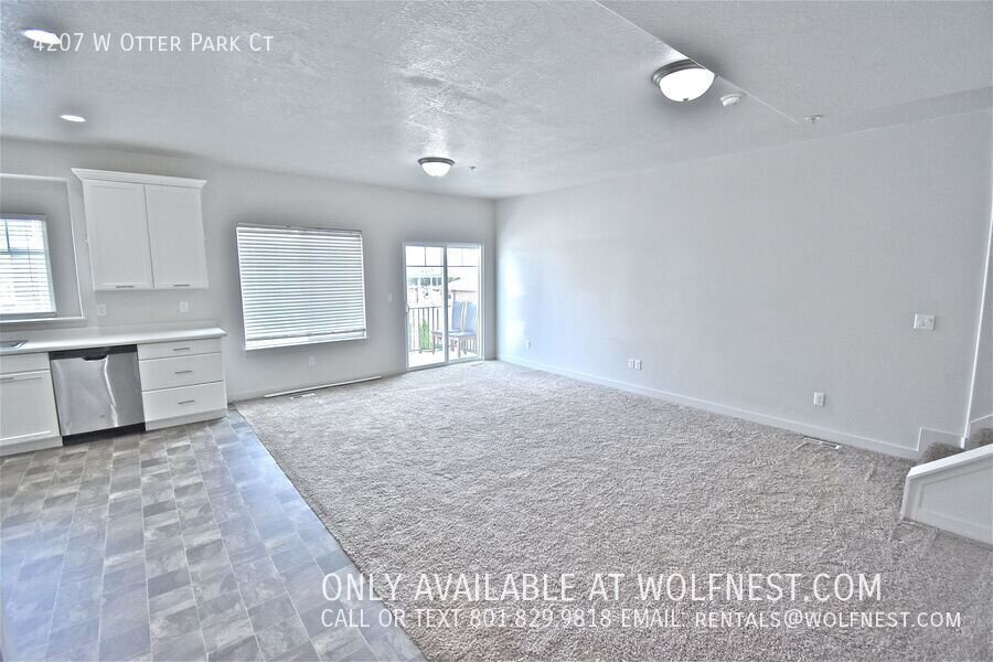 Stunning Riverton Townhome! NO DEPOSIT OPTION AVAILABLE! property image