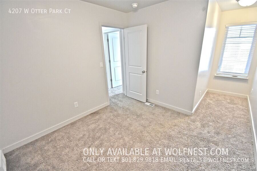 Stunning Riverton Townhome! NO DEPOSIT OPTION AVAILABLE! property image