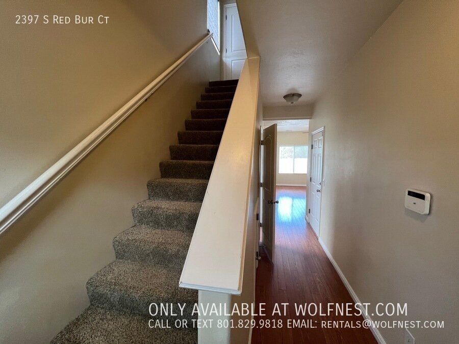 Lovely West Valley Townhome! NO DEPOSIT OPTION AVAILABLE! property image