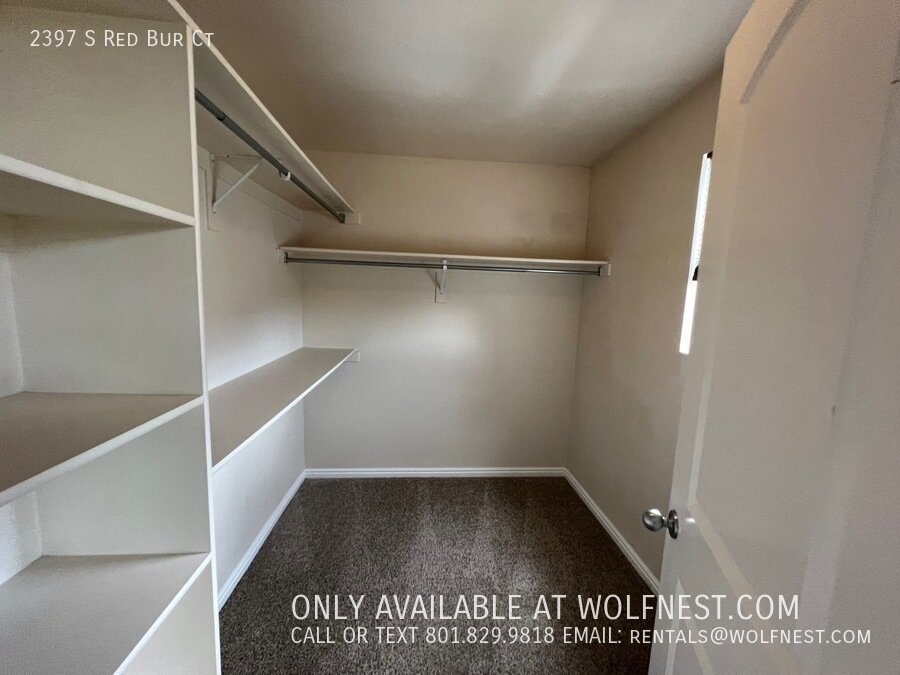 Lovely West Valley Townhome! NO DEPOSIT OPTION AVAILABLE! property image