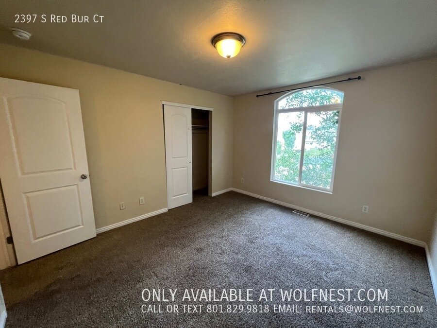 Lovely West Valley Townhome! NO DEPOSIT OPTION AVAILABLE! property image