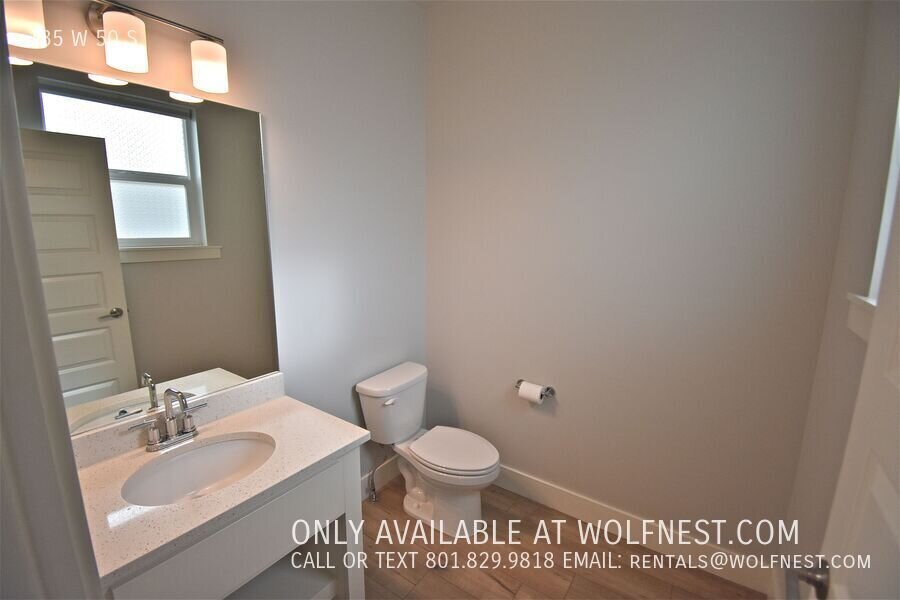 Gorgeous Farmington Townhome! NO DEPOSIT OPTION AVAILABLE! property image