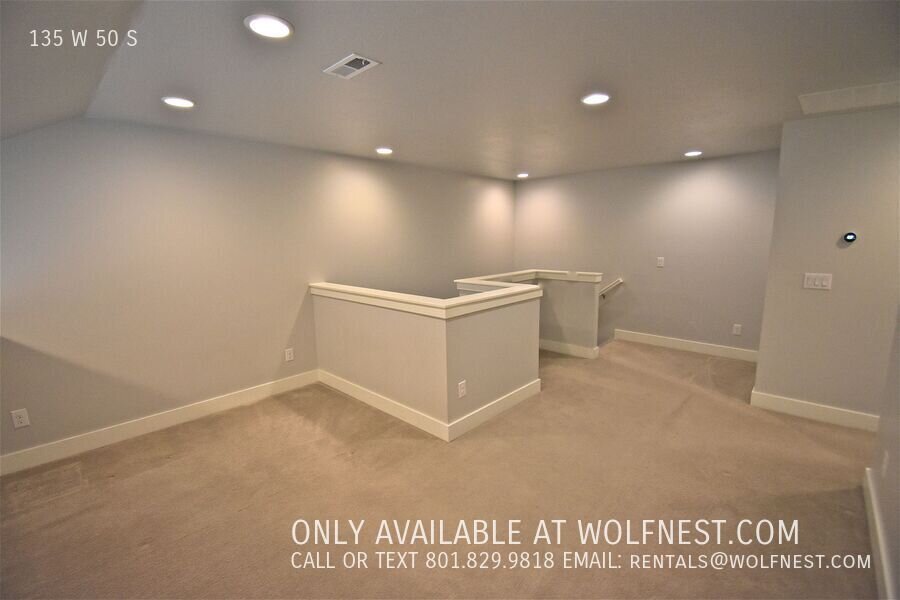 Gorgeous Farmington Townhome! NO DEPOSIT OPTION AVAILABLE! property image