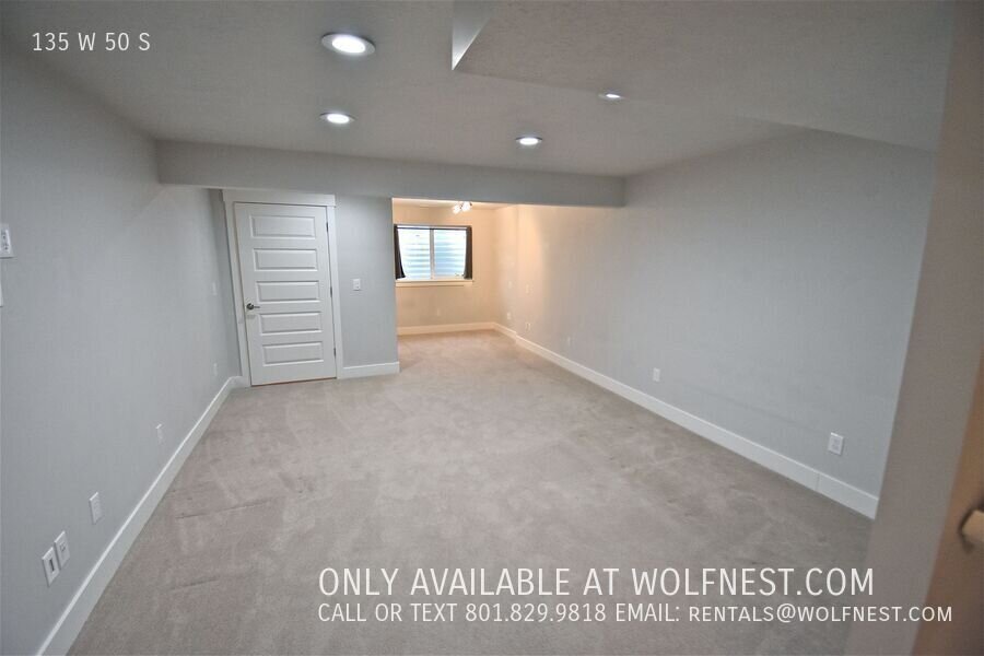 Gorgeous Farmington Townhome! NO DEPOSIT OPTION AVAILABLE! property image