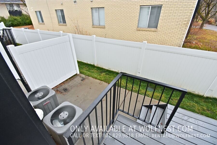 Gorgeous Farmington Townhome! NO DEPOSIT OPTION AVAILABLE! property image